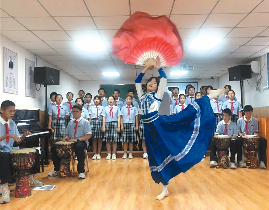 济南燕新中学举办年度文化艺术节